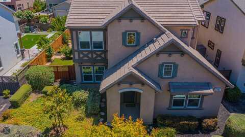 2382 Augusta Avenue, Tracy, CA 95377