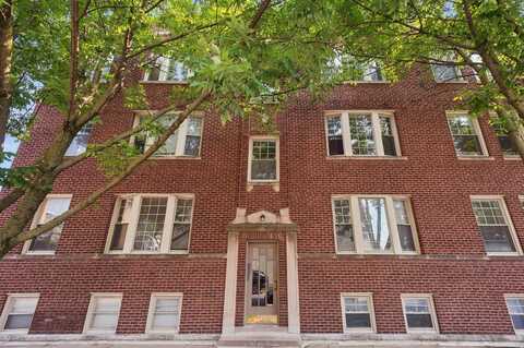 3039 W. BELLE PLAINE Avenue, Chicago, IL 60618
