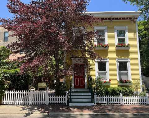 314 W. Menomonee Street, Chicago, IL 60614