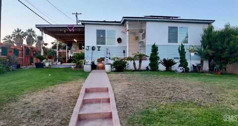 2212 College Avenue, Bakersfield, CA 93306