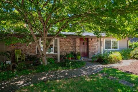 1601 Manzanita Drive, Ukiah, CA 95482