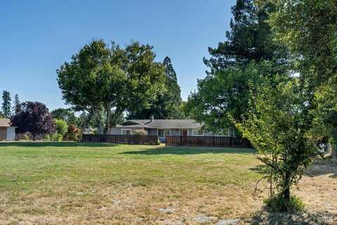 3422 Gravenstein Highway S, Sebastopol, CA 95472