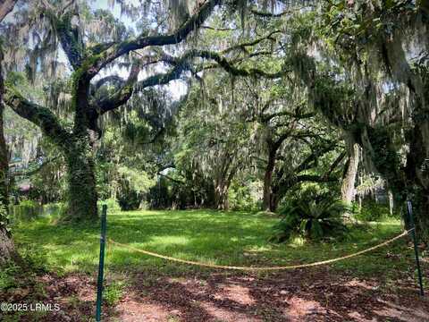 1107 Coleman Lane, Beaufort, SC 29902