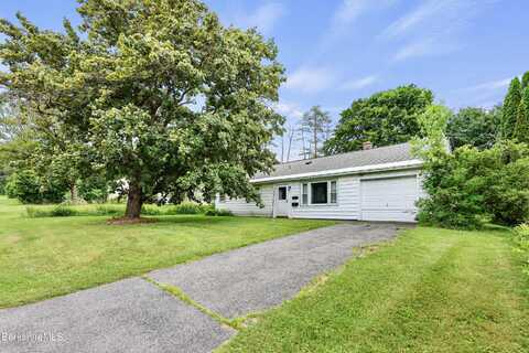 72 Meadowview Dr, Pittsfield, MA 01201