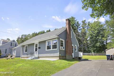 198 Allengate Ave, Pittsfield, MA 01201