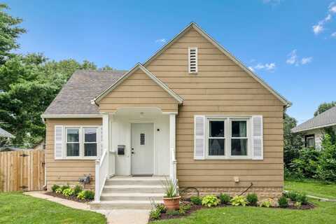 1619 Forest Avenue, Waterloo, IA 50702