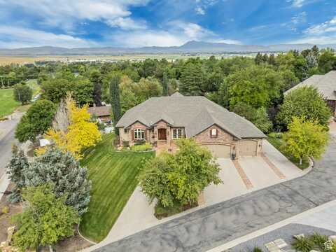 531 E CENTER, Hyde Park, UT 84318