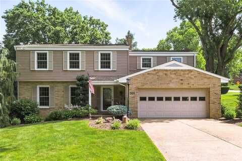 1191 Polaris Circle, St Clair, PA 15241