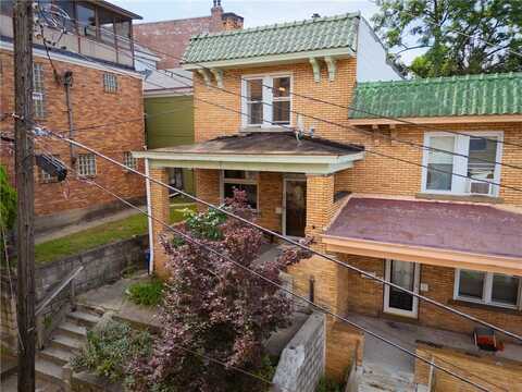 7 Newett St, Gregg, PA 15210