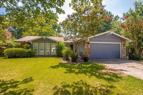 2102 West Street, Conway, AR 72032