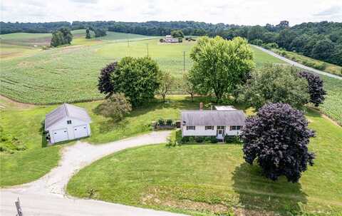300 Twin Lakes Road, Unity, PA 15650