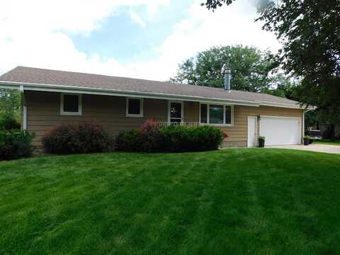 1718 Kozy Drive, Columbus, NE 68601