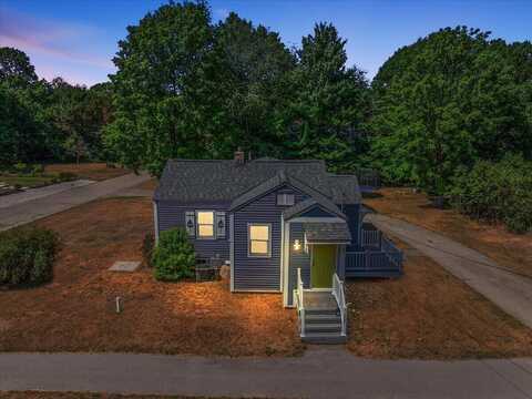 2087 W 32ND STREET, HOLLAND, MI 49423