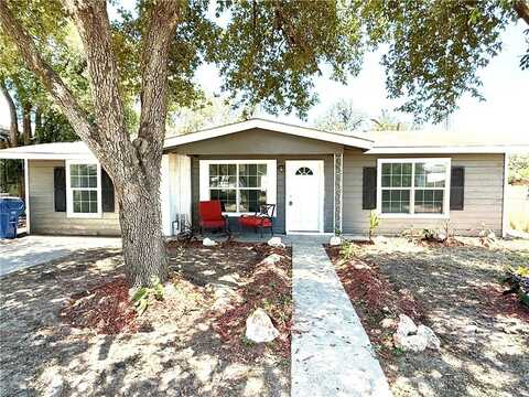204 W San Saba Street, Falfurrias, TX 78355