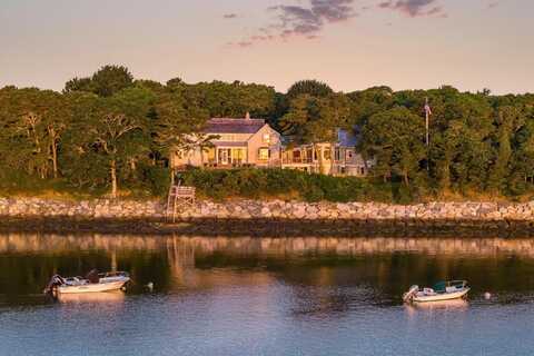 2079 Head of the Bay Road, Harwich, MA 02645