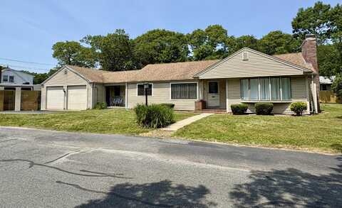 78 Linden Street, Hyannis, MA 02601