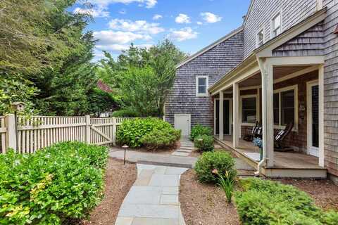 39 Oak Glen Village, Yarmouth Port, MA 02675