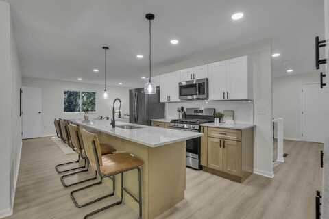 476 S State Street, Westerville, OH 43081