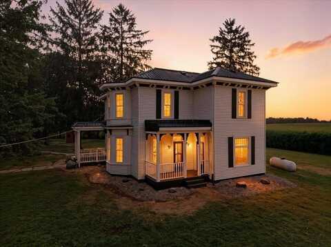 2191 Barnes Road, Centerburg, OH 43011
