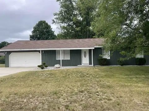 717 Cottage, Clare, MI 48617