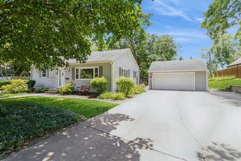 512 20th Street, Ames, IA 50010