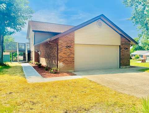 324 Cris Ct, Franklin, OH 45005