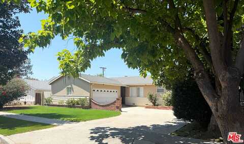 19023 Cantlay St, Reseda, CA 91335