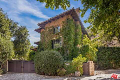 13126 Garden Land Rd, Los Angeles, CA 90049