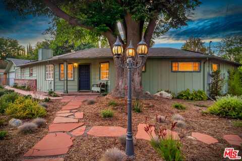 6001 Oakdale Ave, Woodland Hills, CA 91367