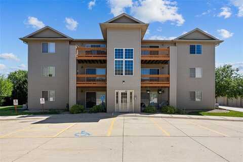 600 Colton Circle NE, Cedar Rapids, IA 52402