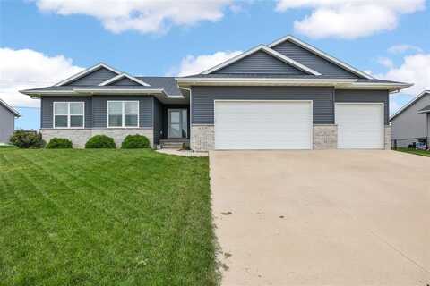 6319 Hoover Trail Road SW, Cedar Rapids, IA 52404