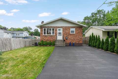 216 Gifford Road, Schenectady, NY 12304