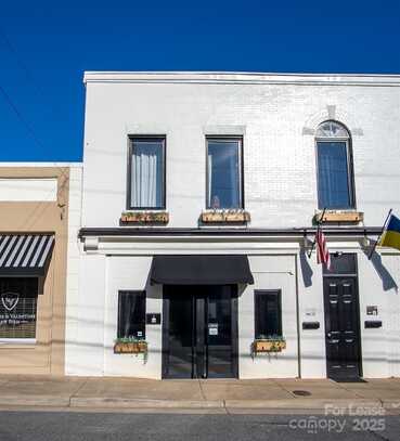 205 S Academy Street, Lincolnton, NC 28092