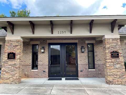 1234 Mann Drive unit: 200, Matthews, NC 28105