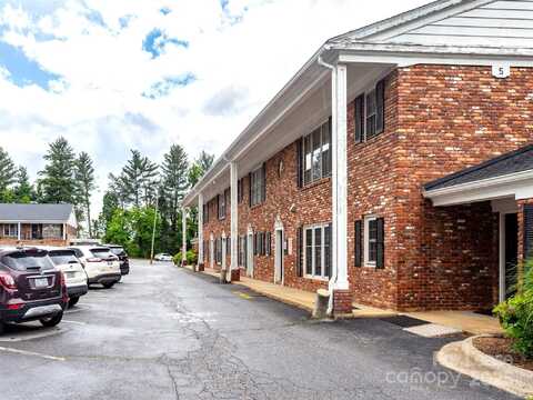 5 Doctors Park unit: I2 (512), Asheville, NC 28801