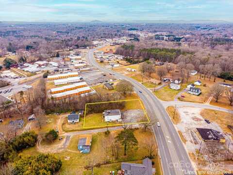 2902 & 2906 Springs Road NE, Hickory, NC 28601