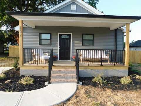 107 W Poplar Street, Stanley, NC 28164