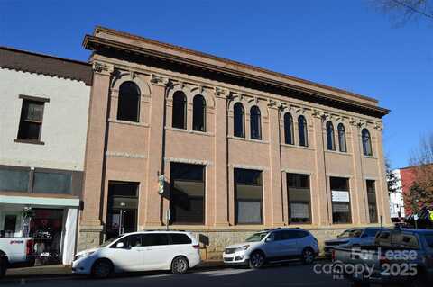 104 Court Street, Statesville, NC 28677
