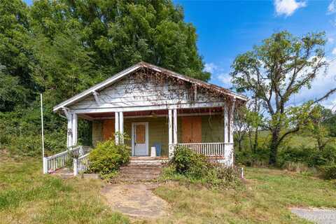 271 Howell Mill Road, Waynesville, NC 28786