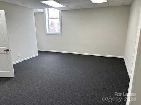 121 E Water Street, Lincolnton, NC 28092