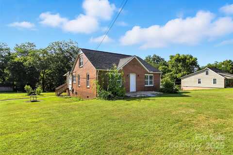 3544 6th Street Drive NW, Hickory, NC 28601