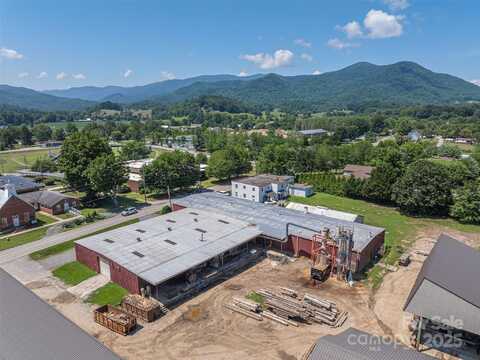 635 Sonoma Road, Waynesville, NC 28786