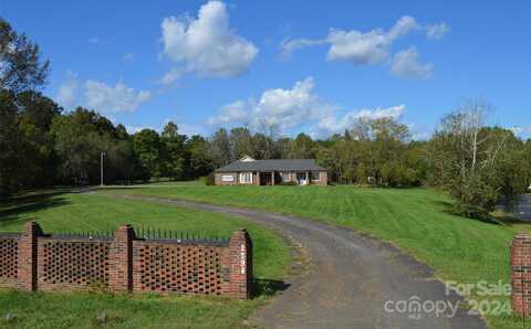 2294 Wilkesboro Highway, Statesville, NC 28625