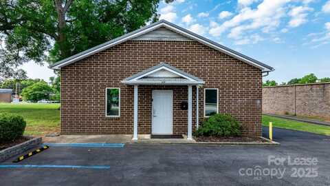 615 Main Avenue SW, Hickory, NC 28602