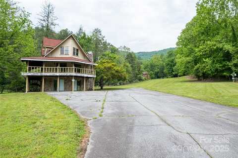 6226 US 74 Highway W, Whittier, NC 28789