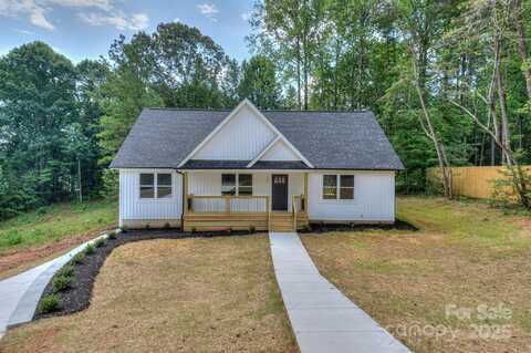 110 S Yadkin River Road, Statesville, NC 28625