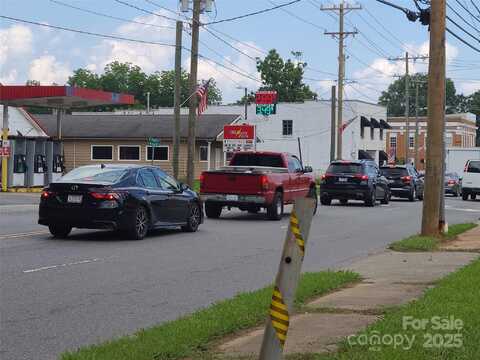 205 W 1st Street, Lowell, NC 28098