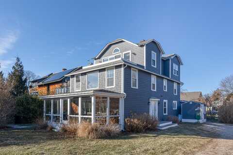 79 Hartford Avenue, Madison, CT 06443