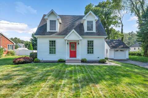 135 West Street, Cromwell, CT 06416