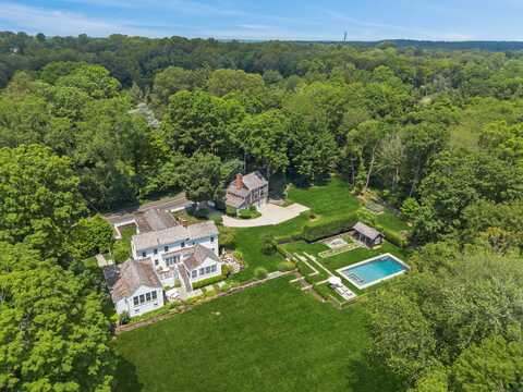 2821 Congress Street, Fairfield, CT 06824